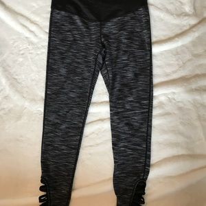 PinkBlush Maternity 7/8 Leggings